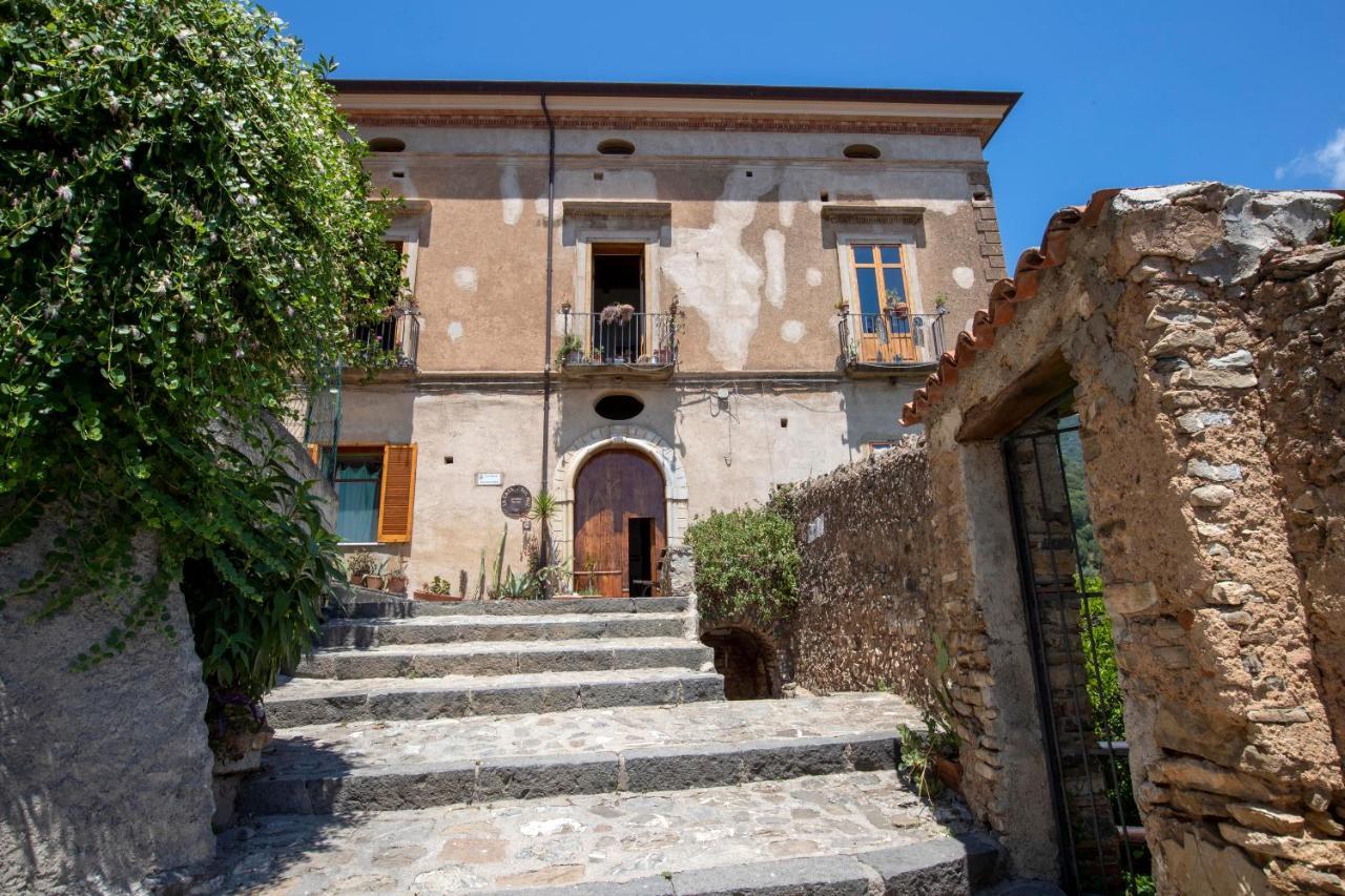 La Casa Sul Blu Albergo Diffuso Пискиота Екстериор снимка