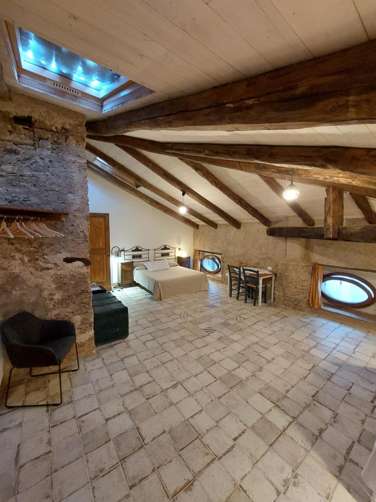 La Casa Sul Blu Albergo Diffuso Пискиота Екстериор снимка
