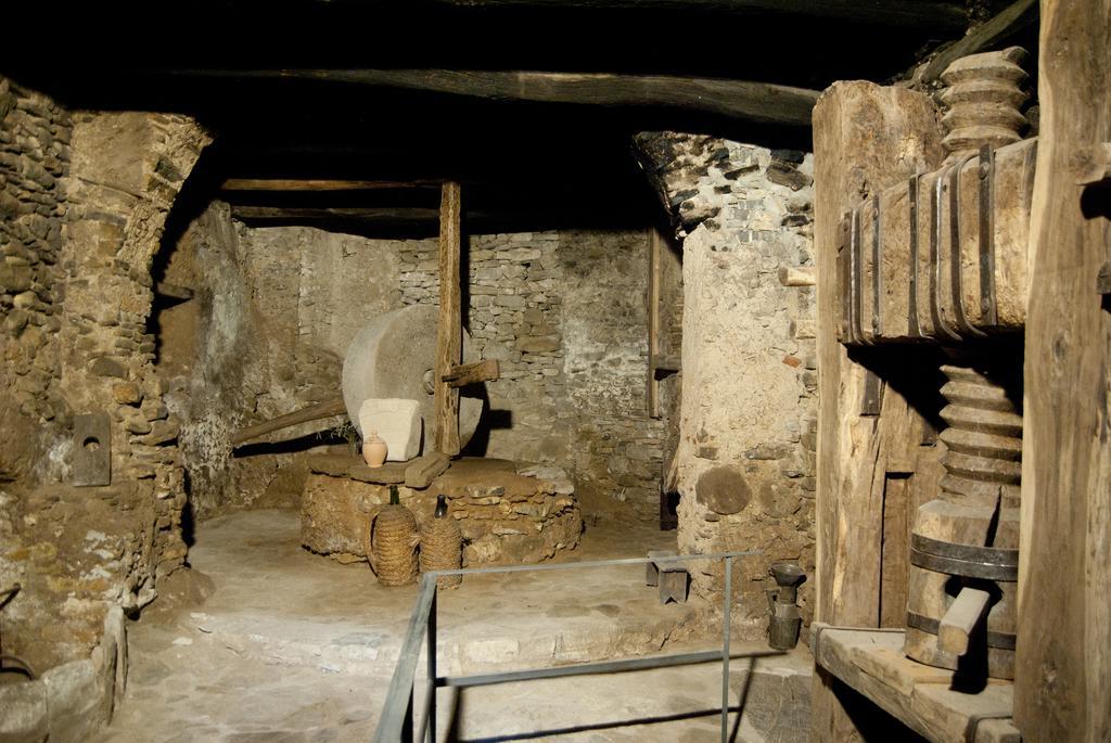La Casa Sul Blu Albergo Diffuso Пискиота Екстериор снимка