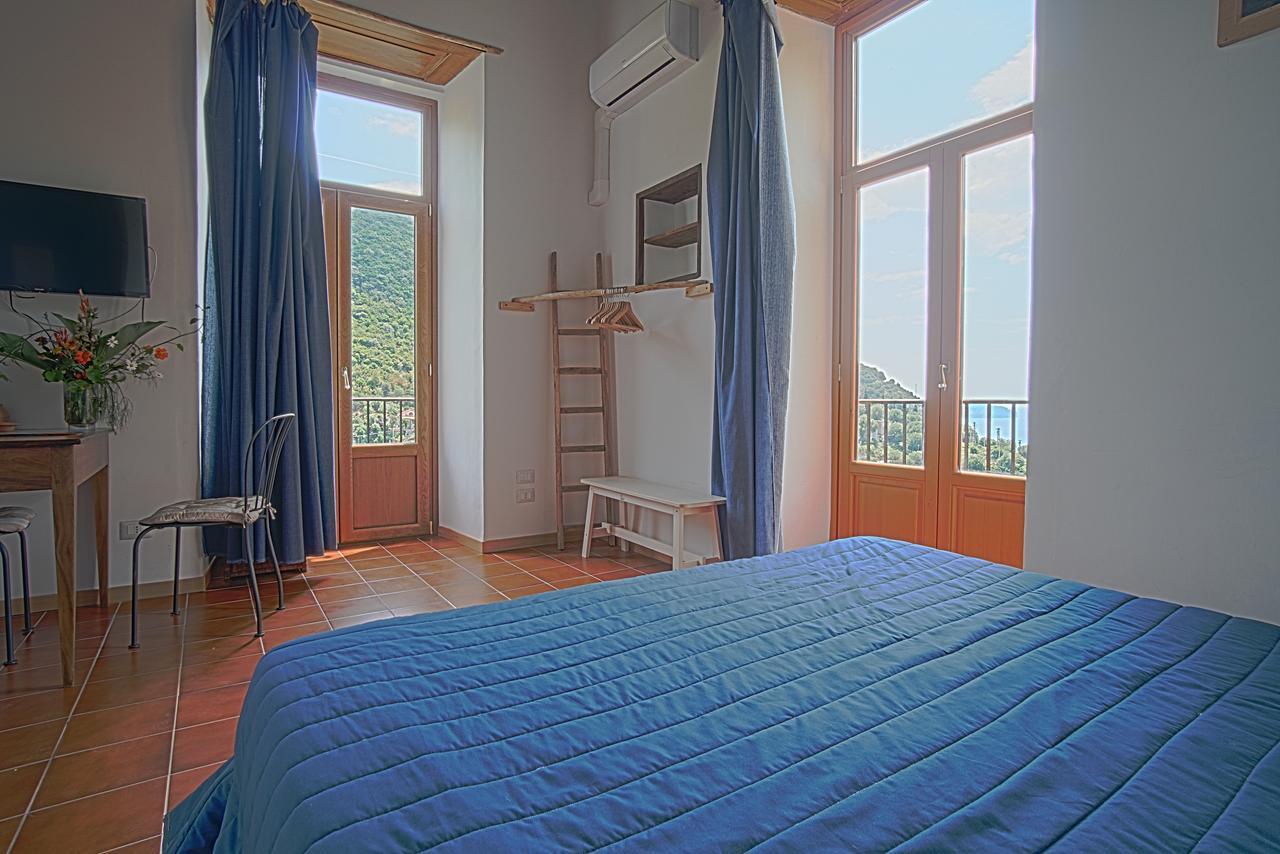 La Casa Sul Blu Albergo Diffuso Пискиота Екстериор снимка