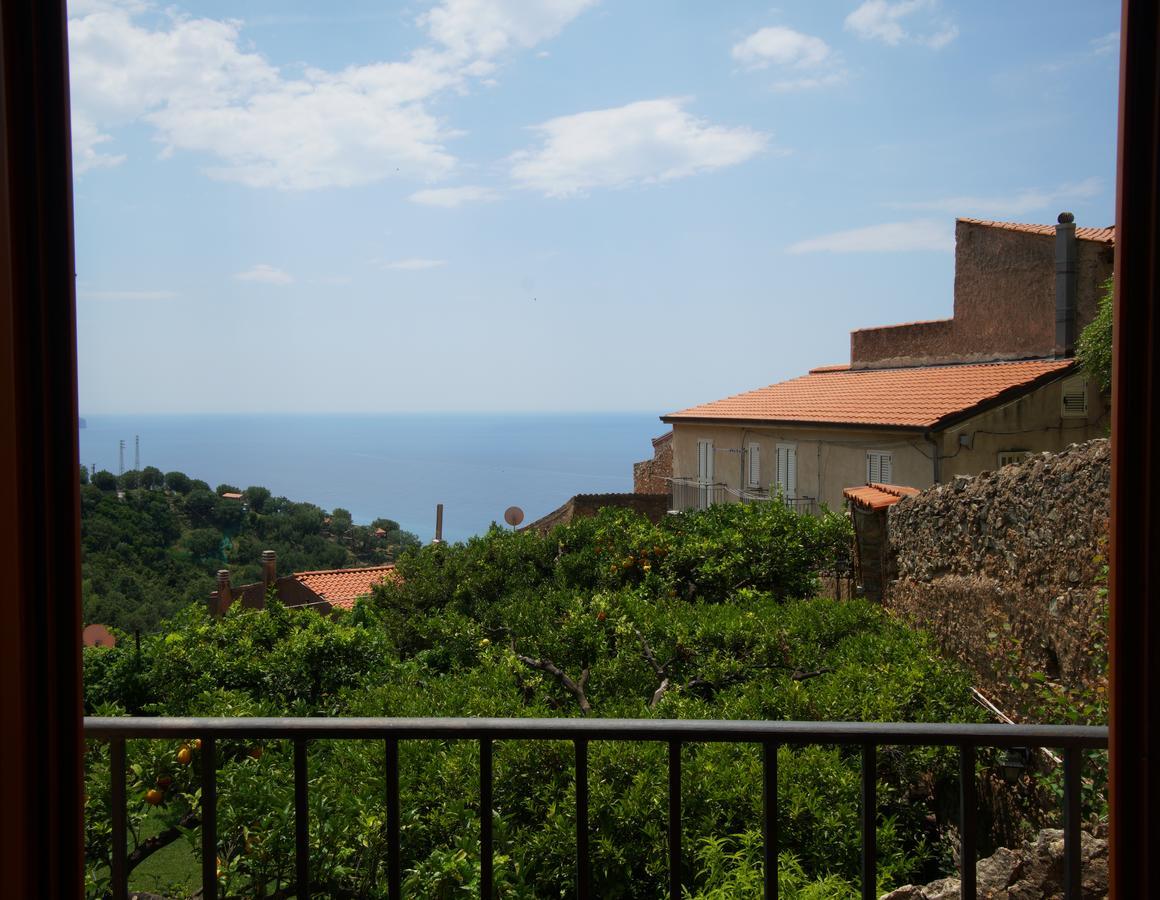 La Casa Sul Blu Albergo Diffuso Пискиота Екстериор снимка