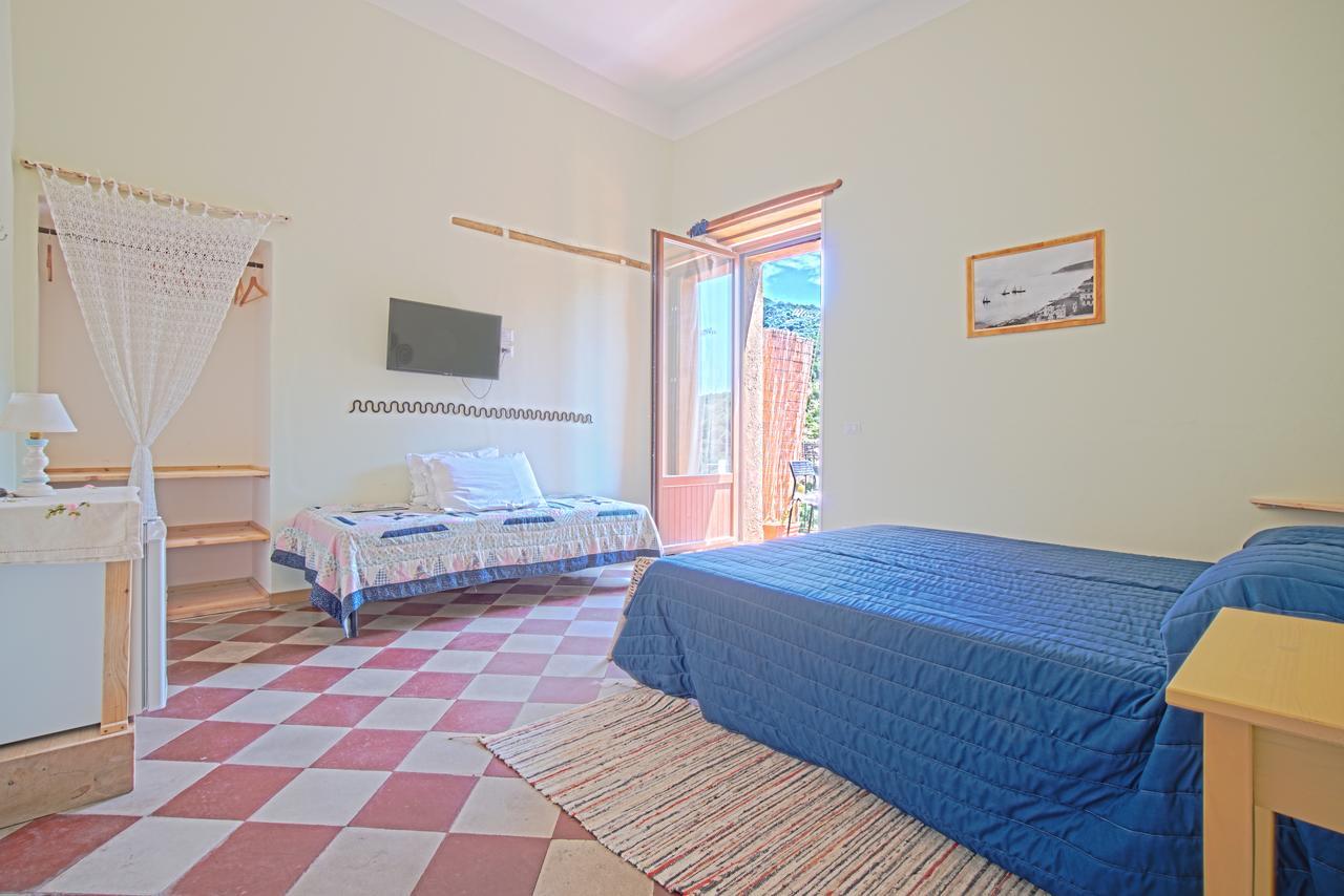 La Casa Sul Blu Albergo Diffuso Пискиота Екстериор снимка